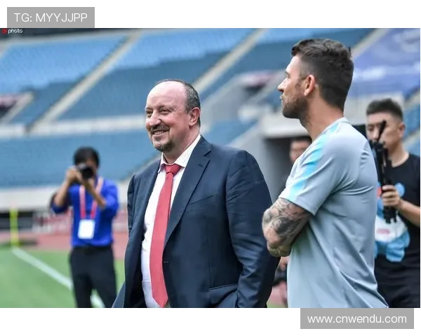 贝尼特斯即将加盟帕纳辛纳科斯执教未来充满期待